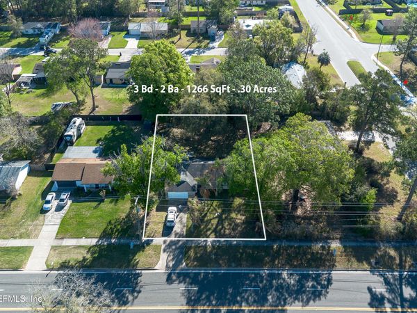 147 KNIGHT BOXX Road, Middleburg, FL 32068