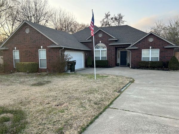 1204 Pinehurst Court , Fort Gibson, OK 74434