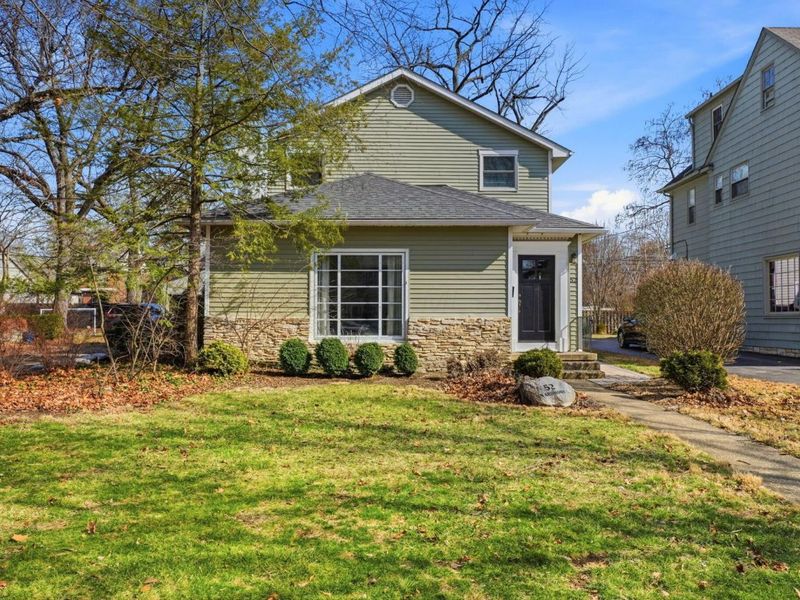 52 N Ardmore Road, Columbus, OH 43209 Photo 2