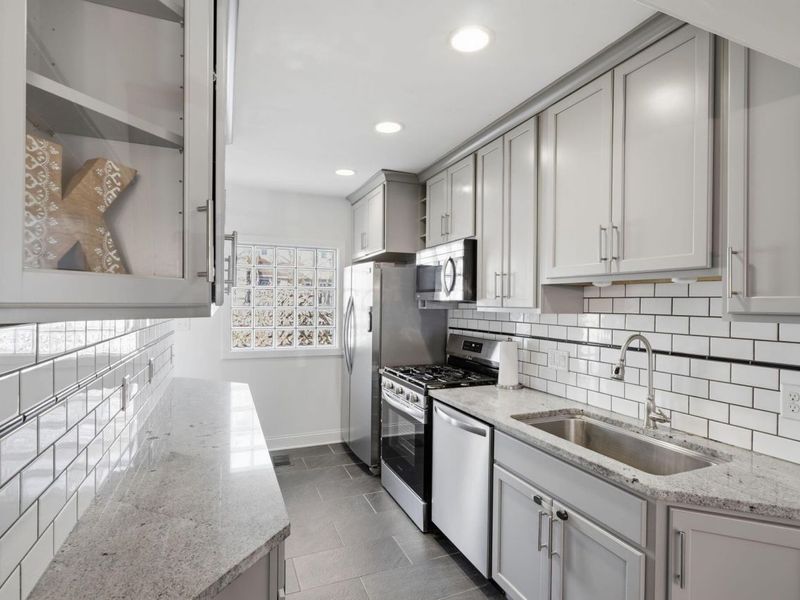 52 N Ardmore Road, Columbus, OH 43209 Photo 21