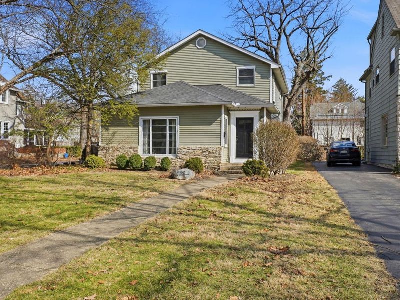 52 N Ardmore Road, Columbus, OH 43209 Photo 3