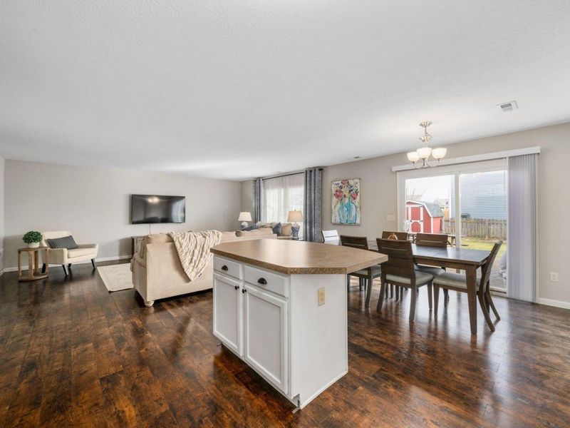 5018 Grimm Drive, Lockbourne, OH 43137 Photo 16