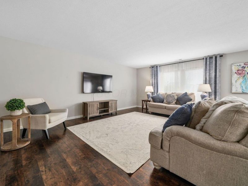 5018 Grimm Drive, Lockbourne, OH 43137 Photo 6