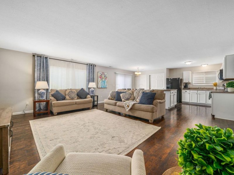 5018 Grimm Drive, Lockbourne, OH 43137 Photo 7