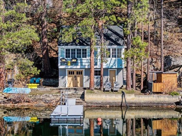 12925 N EAST NEWMAN LAKE Dr, Newman Lake, WA 99025