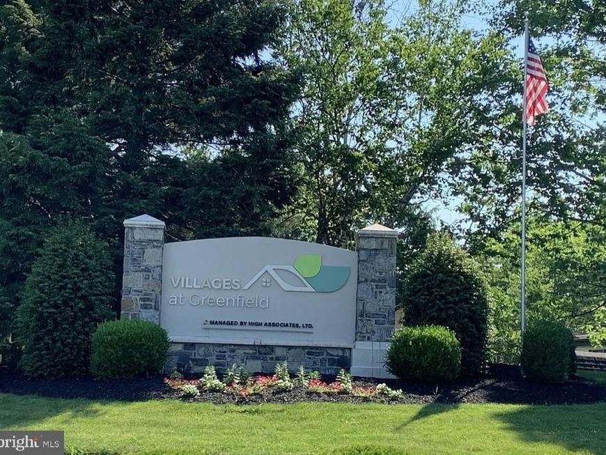 443 Eastwood Ln, Lancaster, PA 17603 Main Photo