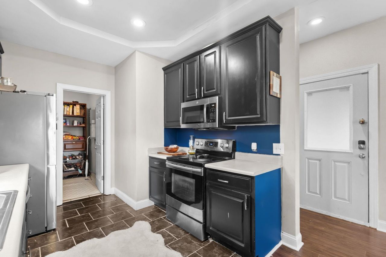 3704 Chapel Ln. Photo 5