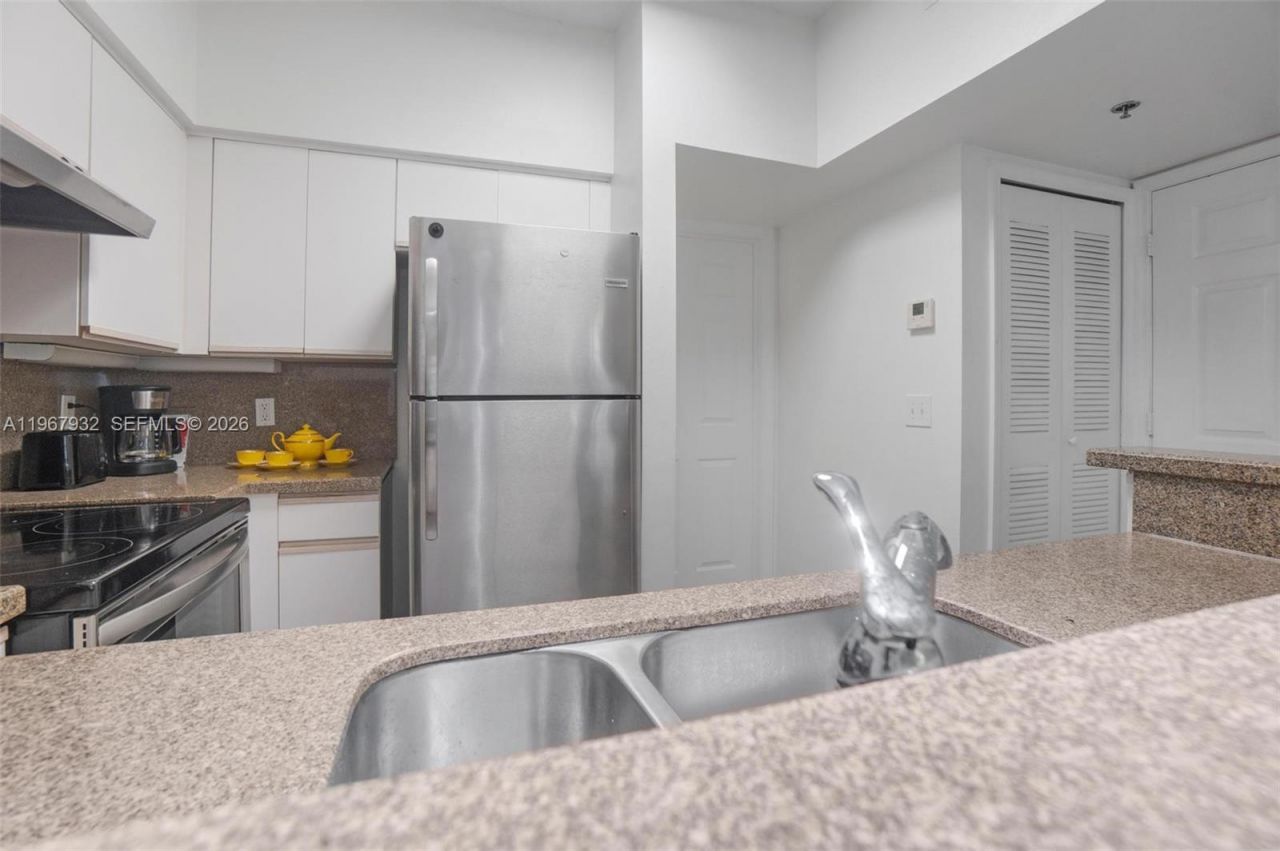 3145 NE 184th St, Unit 5102, Aventura, FL 33160 Photo