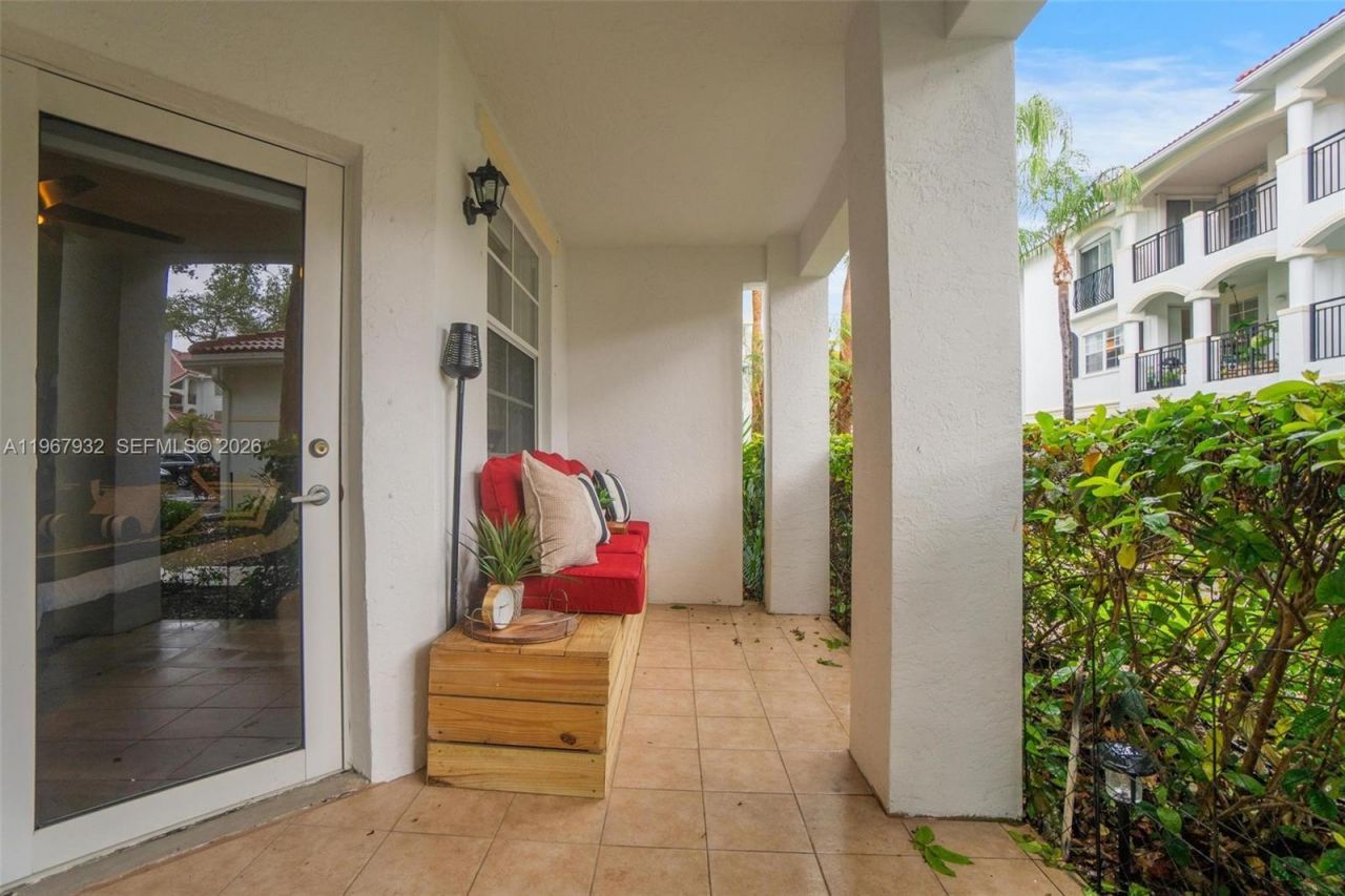 3145 NE 184th St, Unit 5102, Aventura, FL 33160 Photo