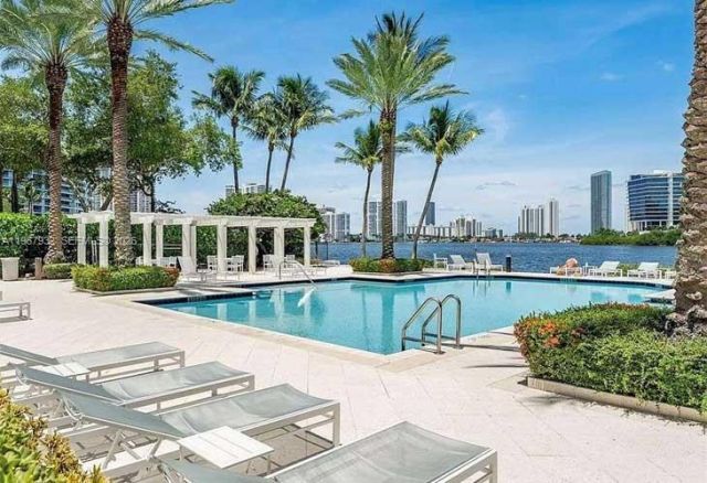 3145 NE 184th St, Unit 5102, Aventura, FL 33160 Photo