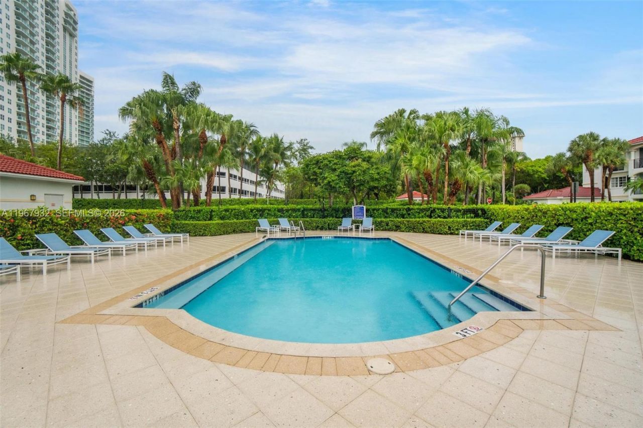 3145 NE 184th St, Unit 5102, Aventura, FL 33160 Photo