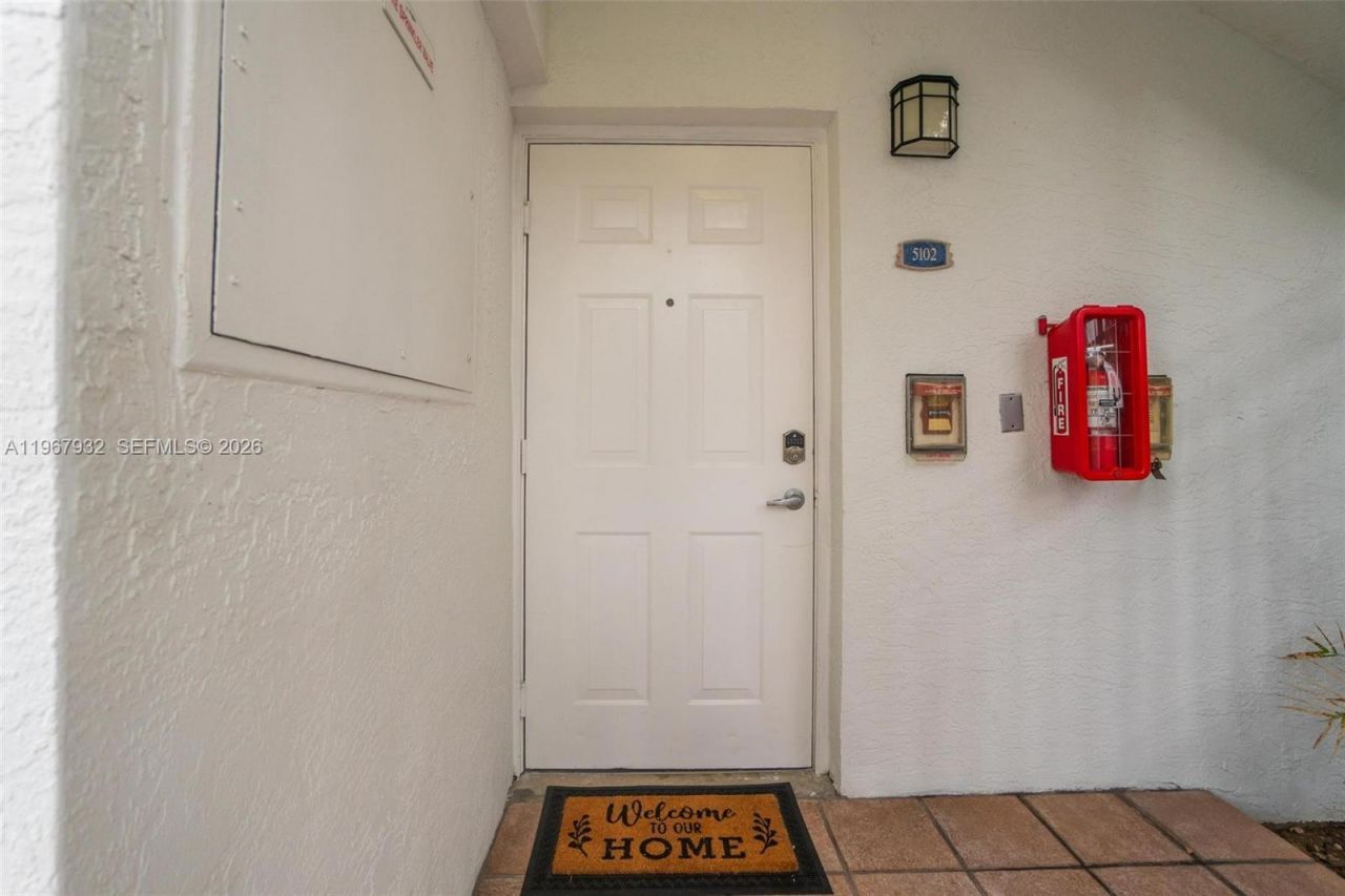 3145 NE 184th St, Unit 5102, Aventura, FL 33160 Photo