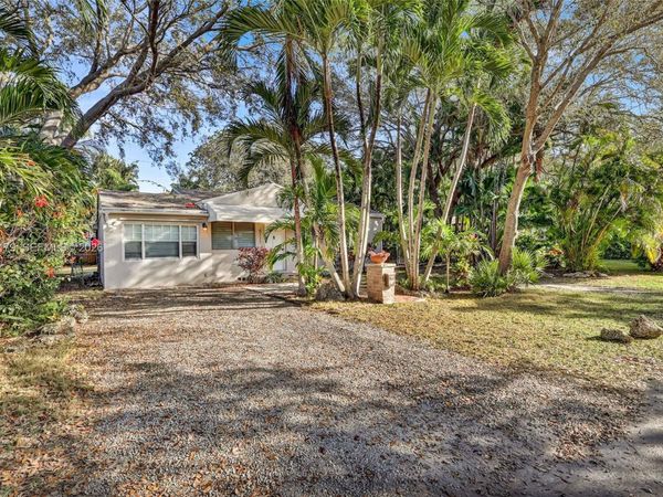 5111 SW 73rd Ter , Miami, FL 33143