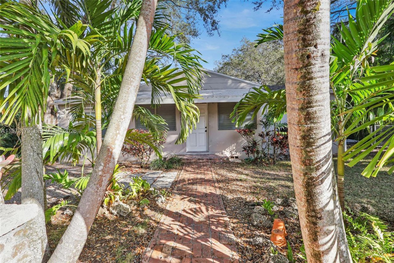 5111 SW 73rd Ter , Miami, FL 33143 Photo