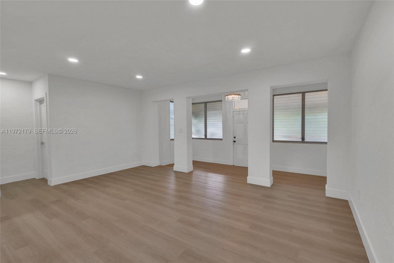 5111 SW 73rd Ter , Miami, FL 33143 Photo