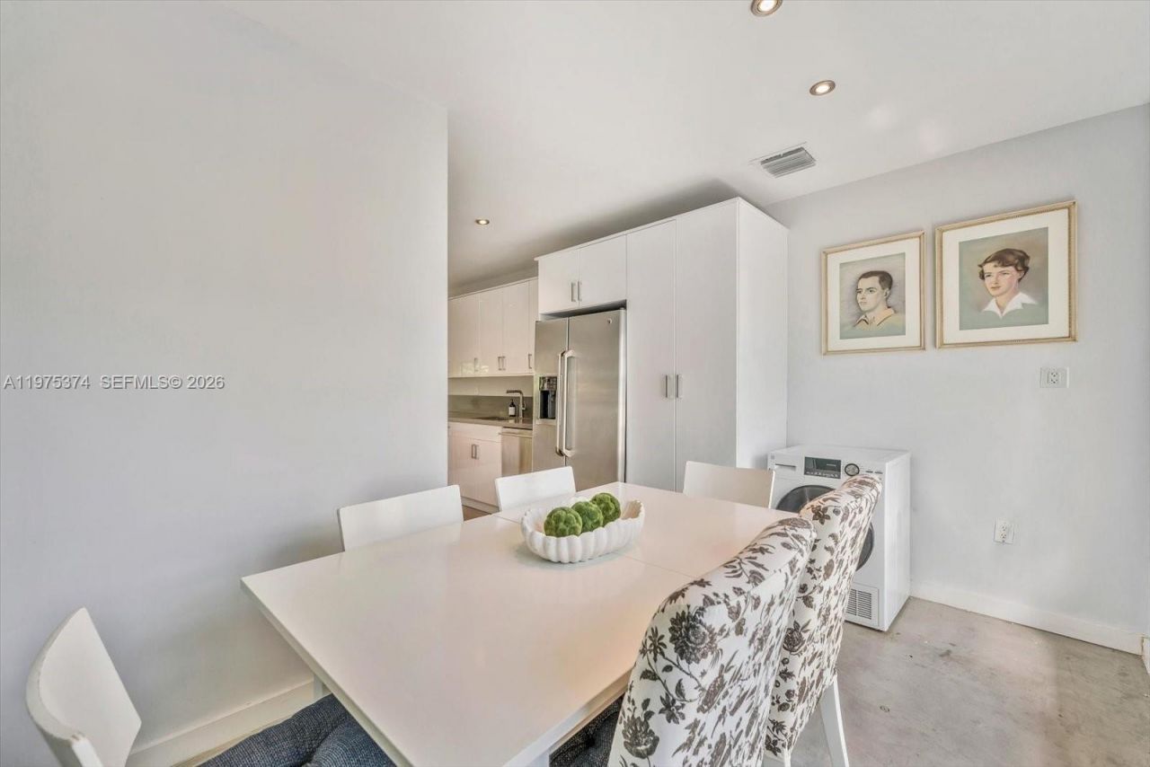 1821 Jefferson Ave , Unit 301, Miami Beach, FL 33139 Photo