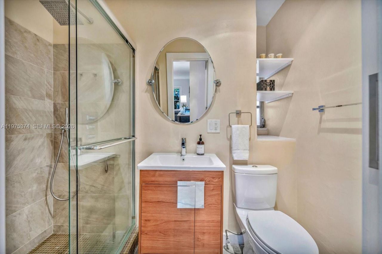 1821 Jefferson Ave , Unit 301, Miami Beach, FL 33139 Photo