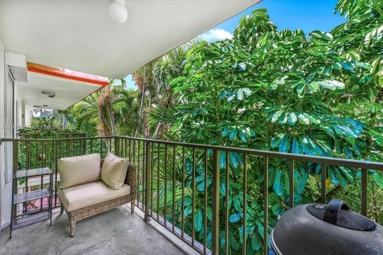 1821 Jefferson Ave , Unit 301, Miami Beach, FL 33139 Photo