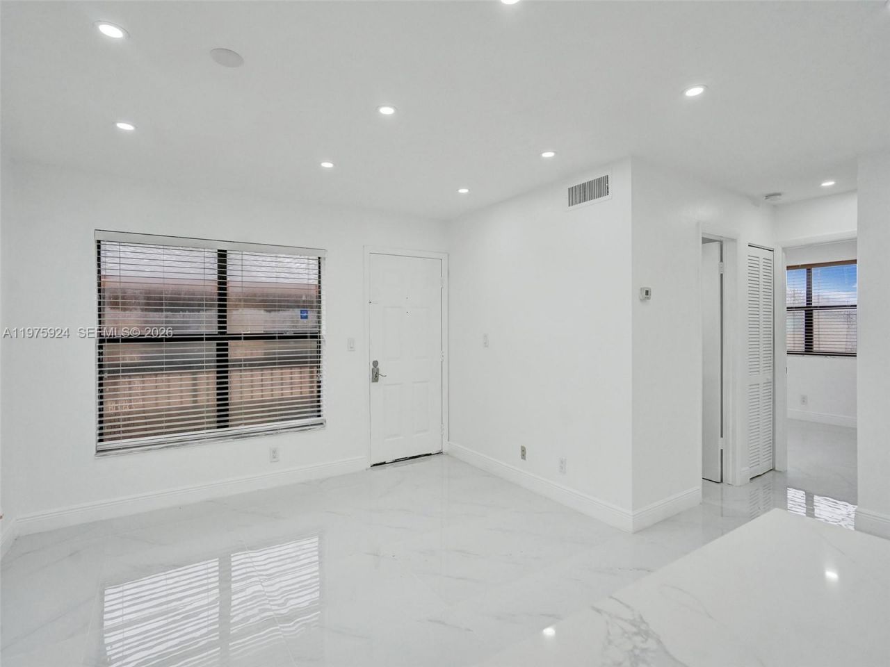 10051 Winding Lake Rd, Unit 201, Sunrise, FL 33351 Photo