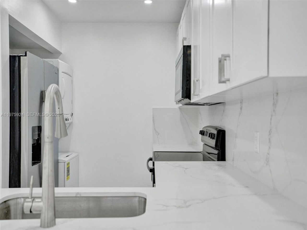 10051 Winding Lake Rd, Unit 201, Sunrise, FL 33351 Photo