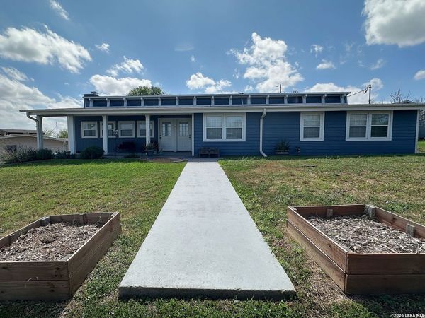 147 Trail Ridge, Sandia, TX 78383