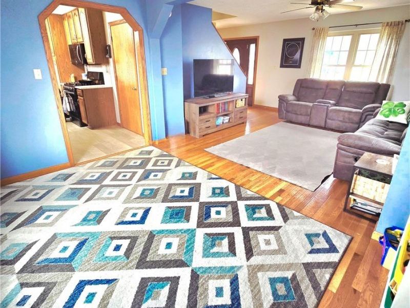 1317 19 Street, Vienna, WV 26105 Photo 7