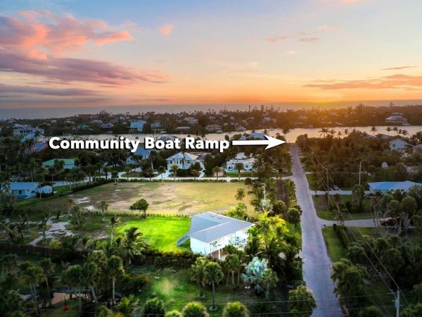 6093 Henderson Road, Sanibel, FL 33957