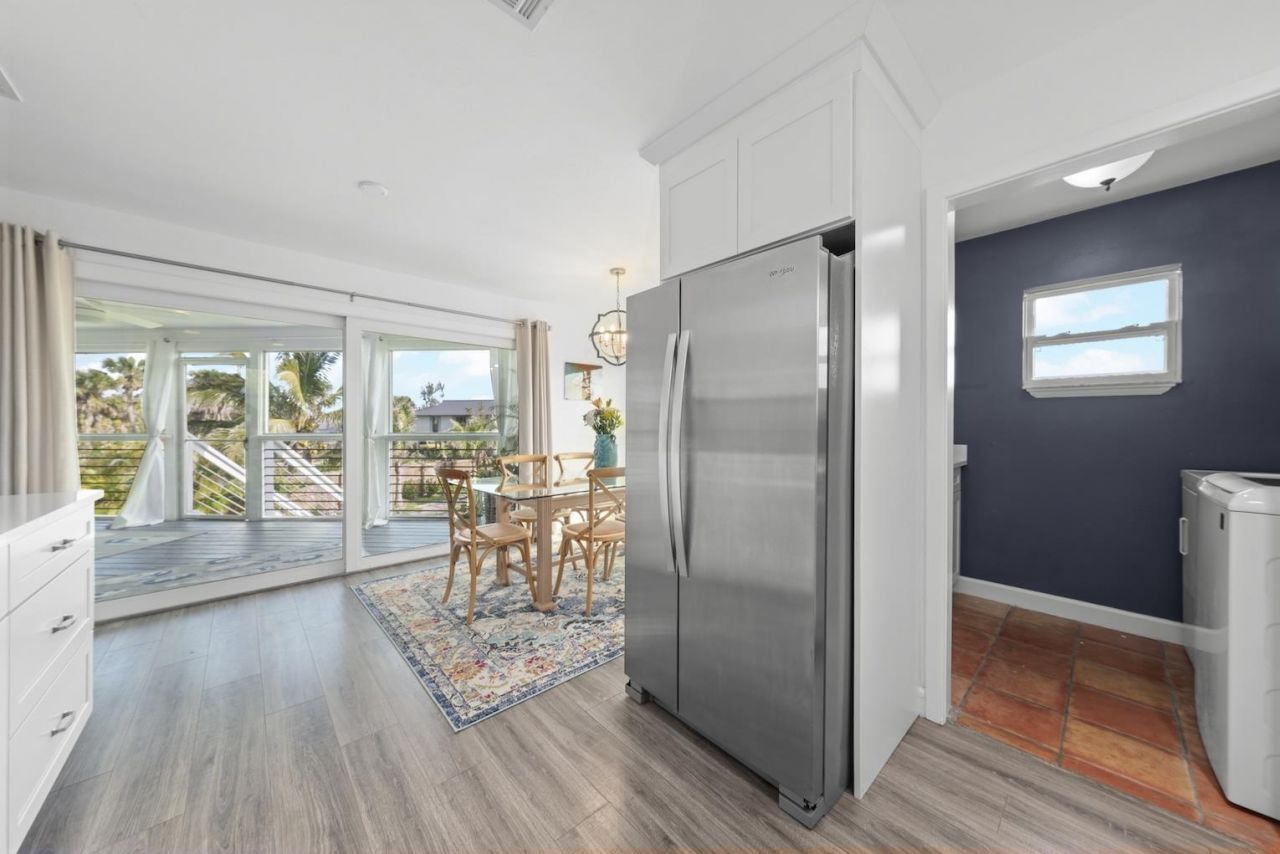 6093 Henderson Road, Sanibel, FL 33957 Photo