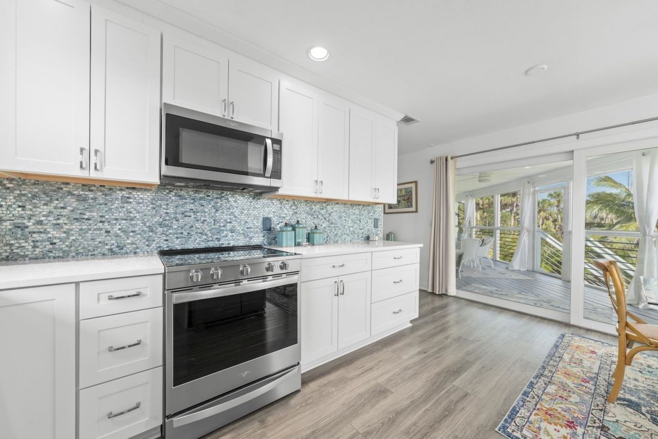 6093 Henderson Road, Sanibel, FL 33957 Photo