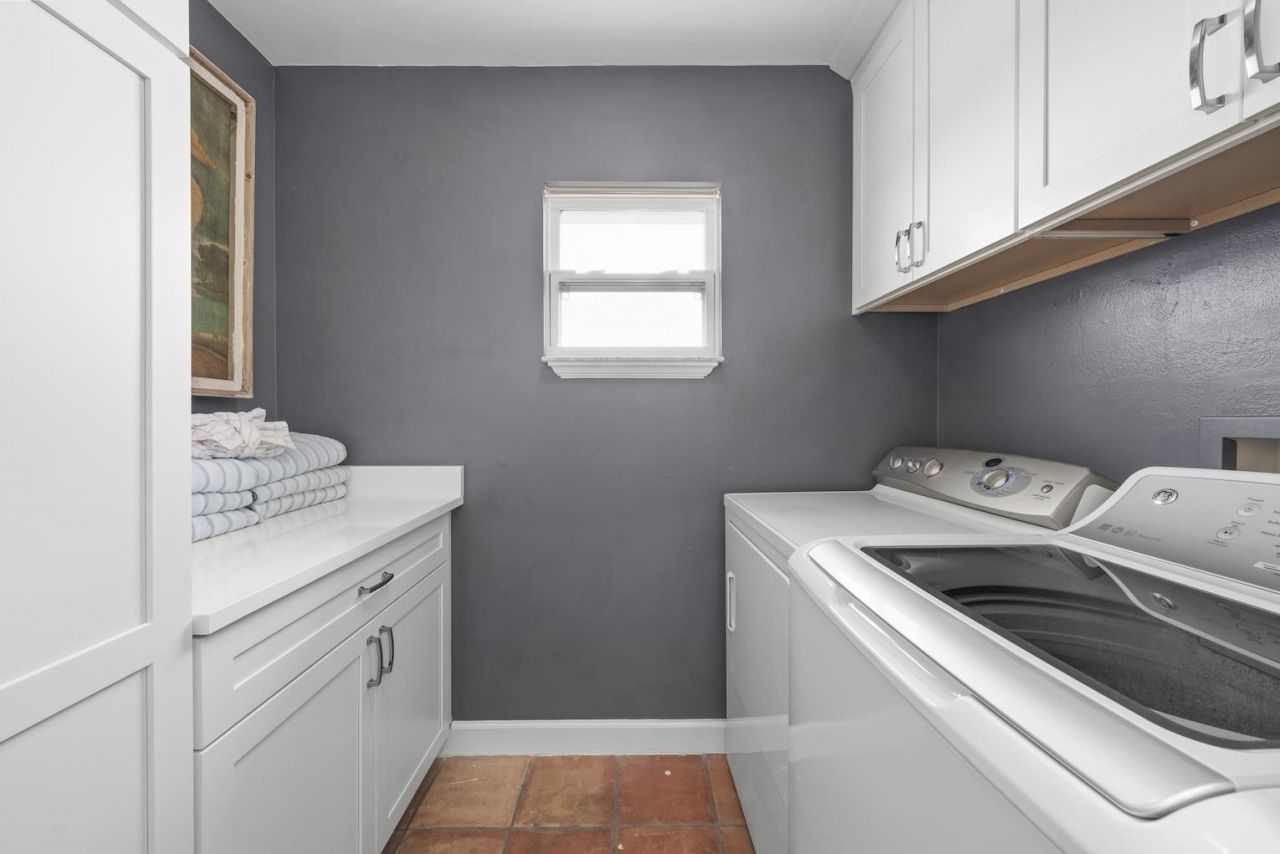 6093 Henderson Road, Sanibel, FL 33957 Photo