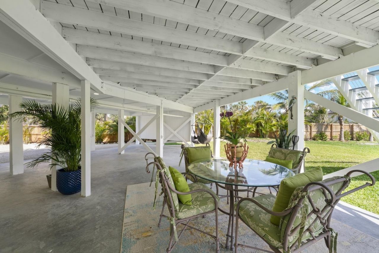 6093 Henderson Road, Sanibel, FL 33957 Photo