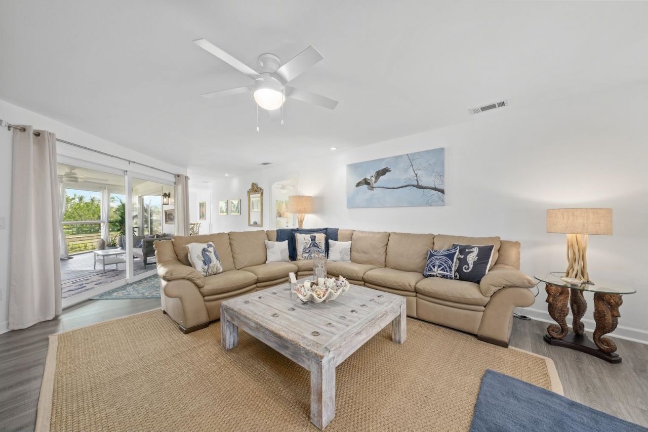 6093 Henderson Road, Sanibel, FL 33957 Photo