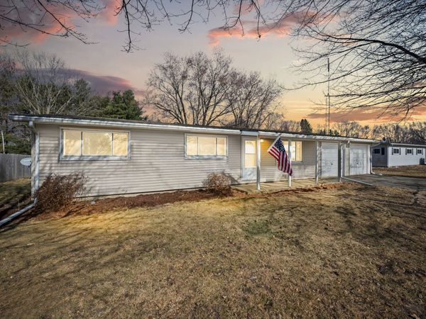 46W524 Locust Street , Elburn, IL 60119