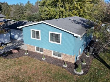 524 10th Avenue NW, Dodge Center, MN 55927