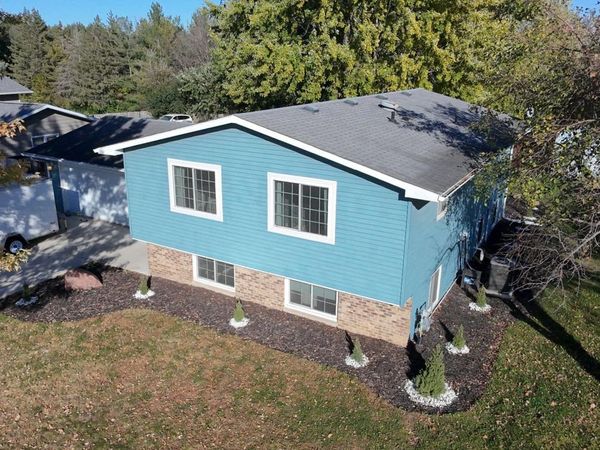 524 10th Avenue NW, Dodge Center, MN 55927