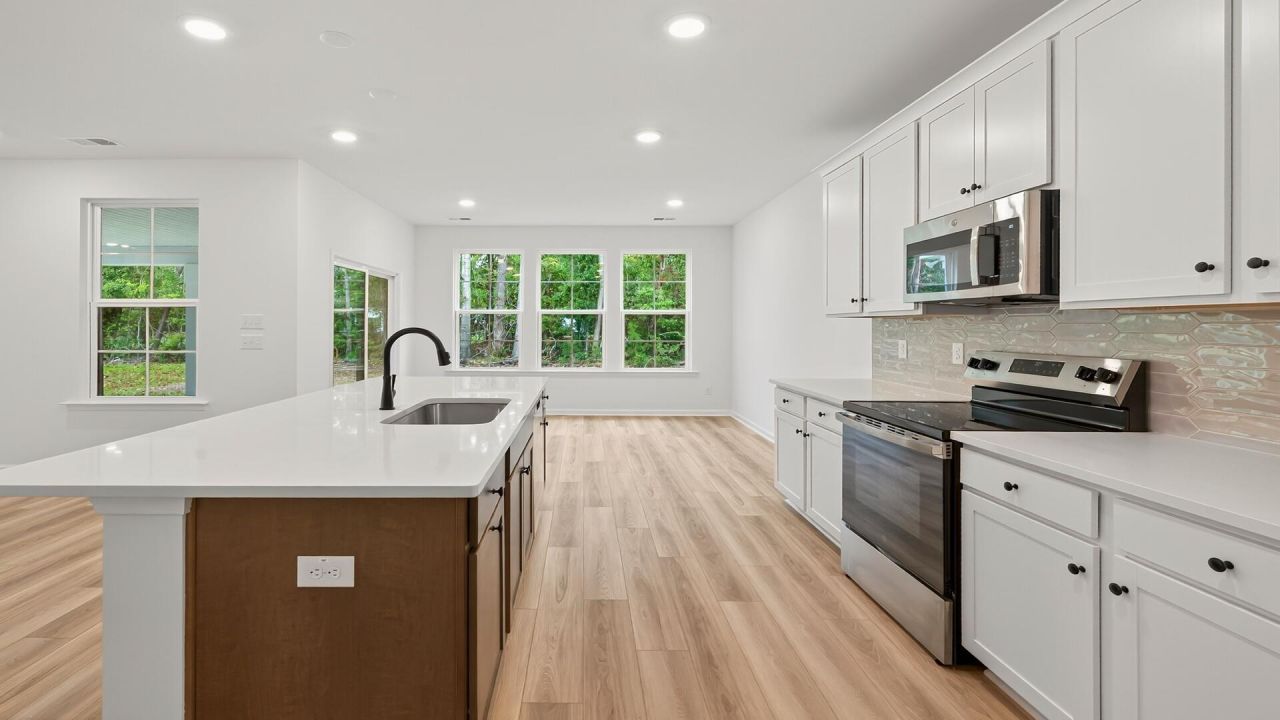 456 Cadbury Loop Photo 12