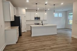 456 Cadbury Loop photo 4