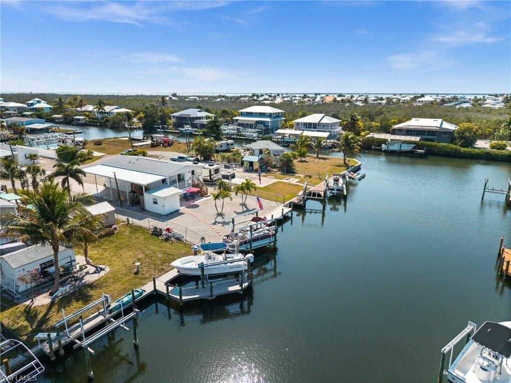 2705 Patterson Ct , Saint James City, FL 33956 Photo