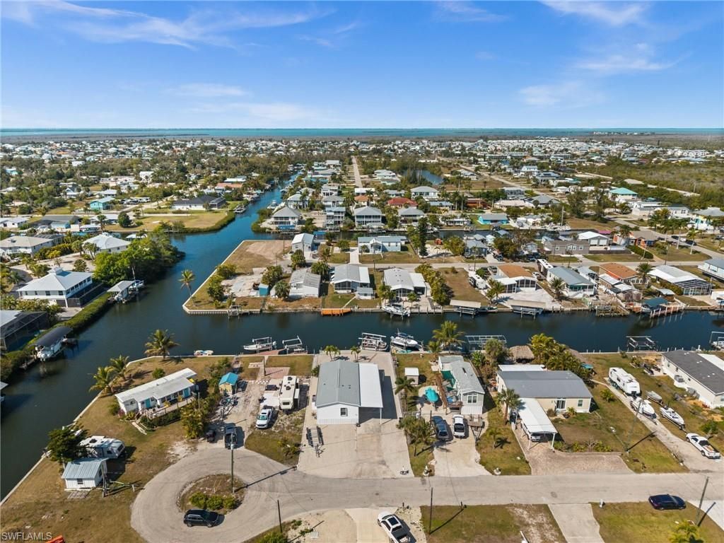 2705 Patterson Ct , Saint James City, FL 33956 Photo