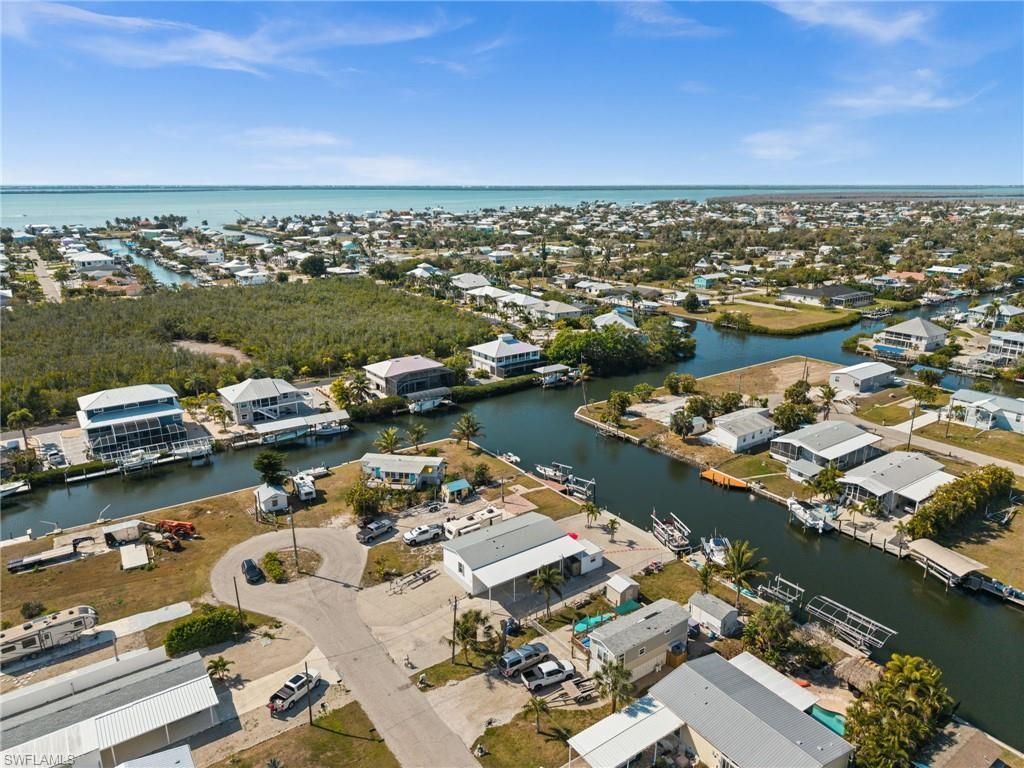 2705 Patterson Ct , Saint James City, FL 33956 Photo