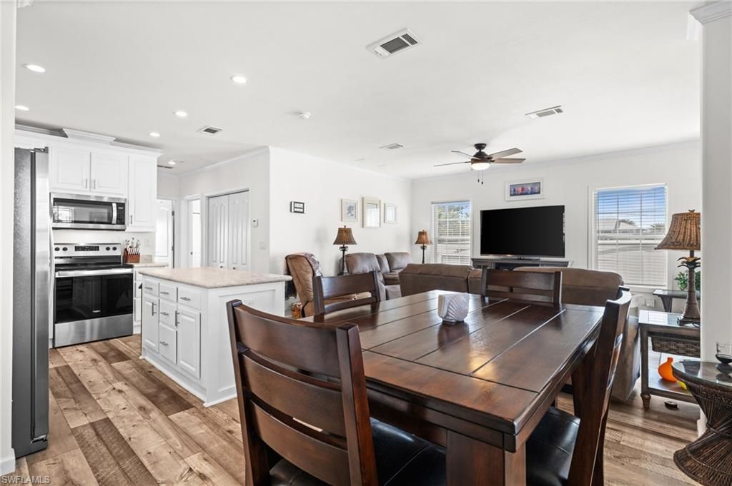 2705 Patterson Ct , Saint James City, FL 33956 Photo