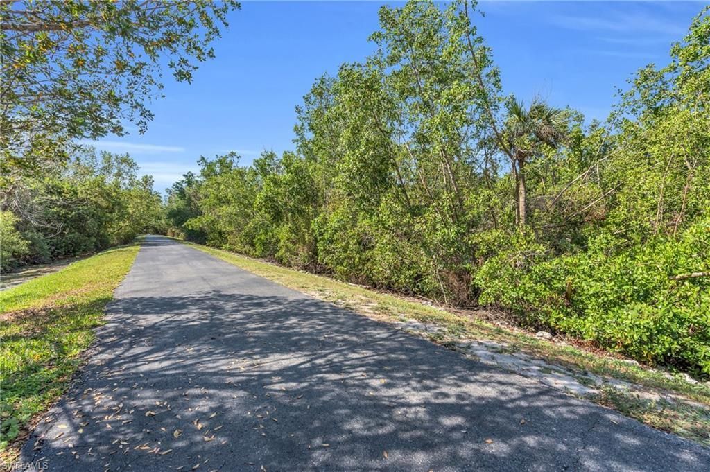 5550 Heron Point Dr, Unit 304, Naples, FL 34108 Photo
