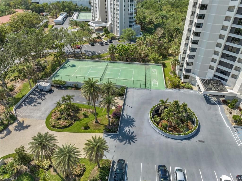 5550 Heron Point Dr, Unit 304, Naples, FL 34108 Photo