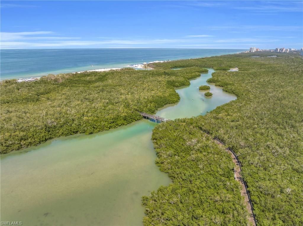 5550 Heron Point Dr, Unit 304, Naples, FL 34108 Photo