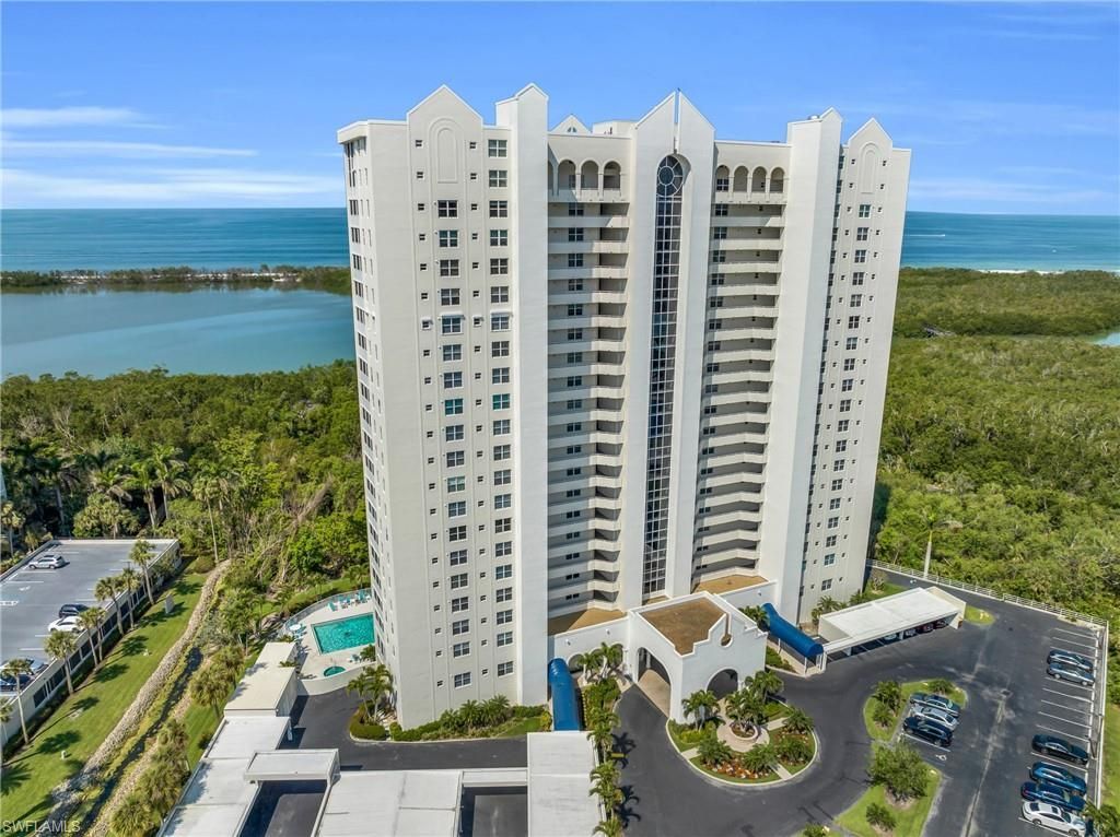 5550 Heron Point Dr, Unit 304, Naples, FL 34108 Photo
