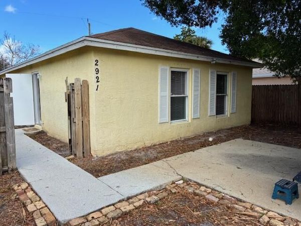 2921 Saranac Avenue, West Palm Beach, FL 33409
