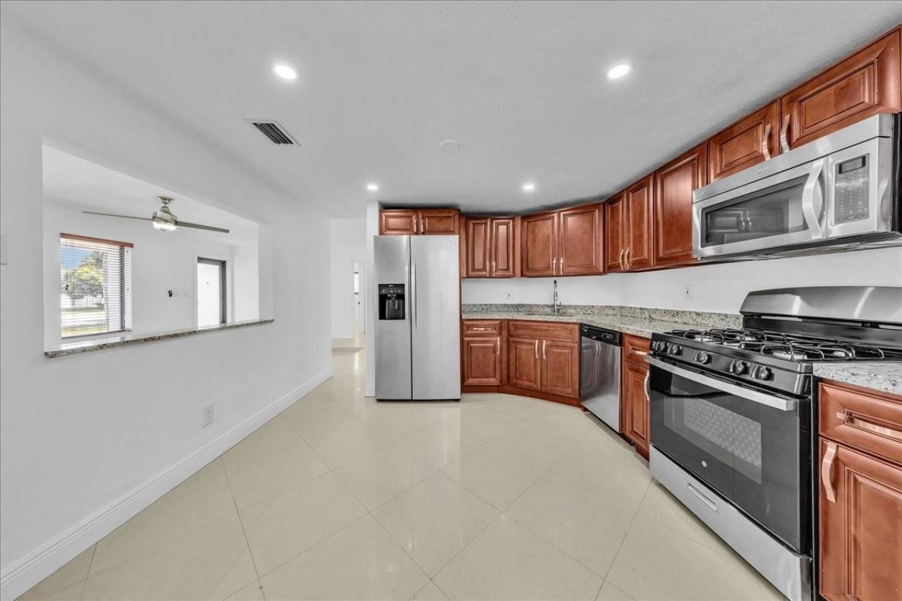 3408 Garden Lane, Miramar, FL 33023 Photo