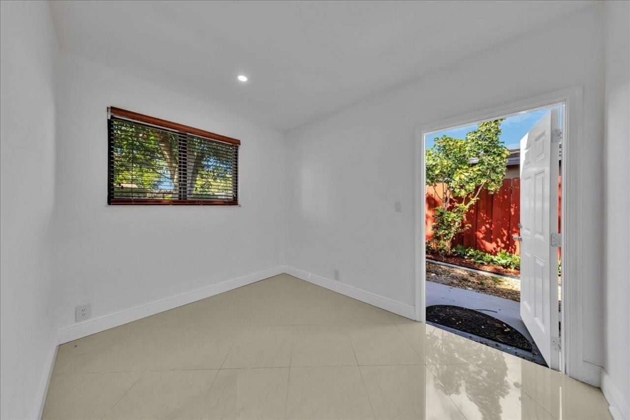 3408 Garden Lane, Miramar, FL 33023 Photo