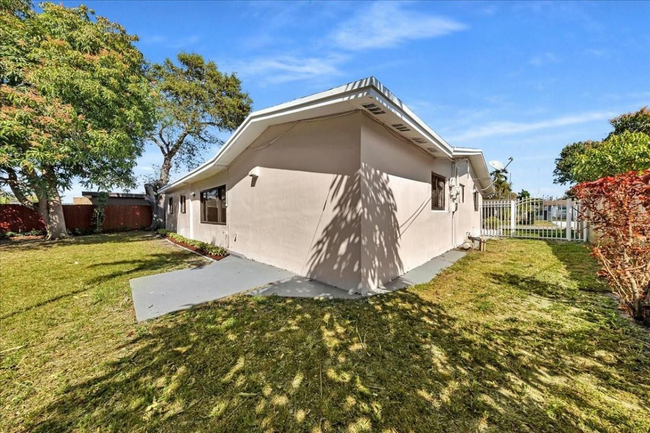 3408 Garden Lane, Miramar, FL 33023 Photo