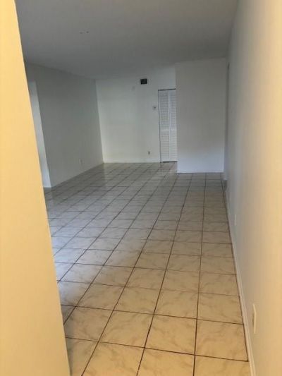 501 Gardens Drive, Unit 101, Pompano Beach, FL 33069 Photo